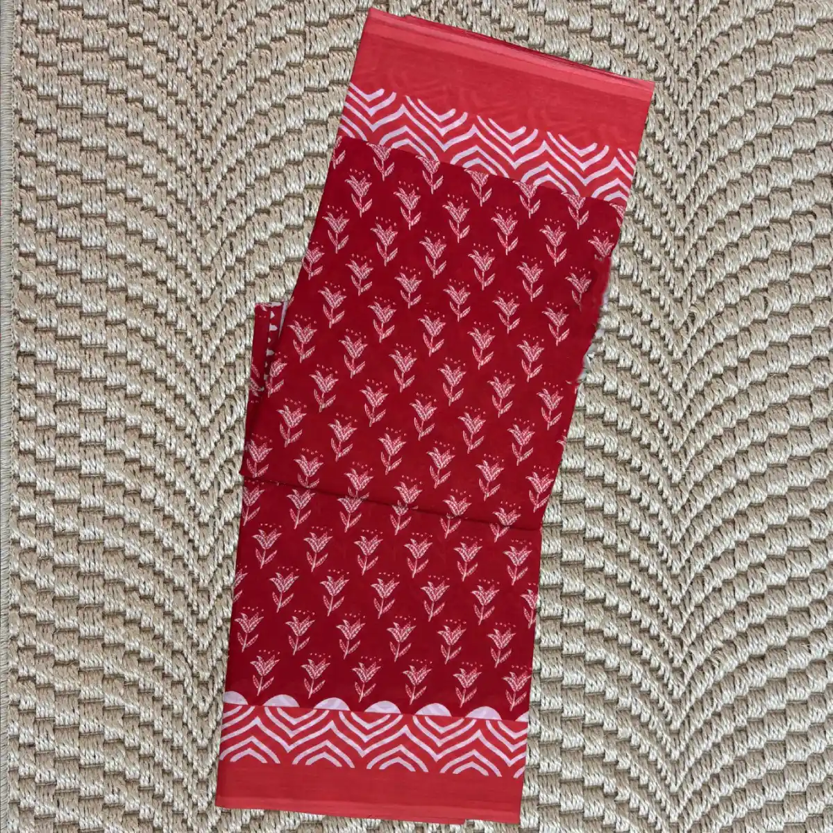 Stunning Red Jaipur cotton Saree Stunning Red Jaipur cotton Saree